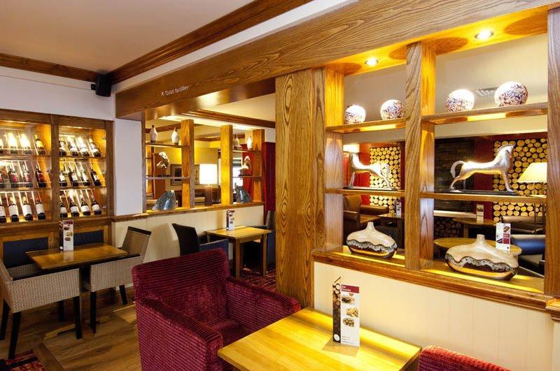 Premier Inn Rugeley Ngoại thất bức ảnh
